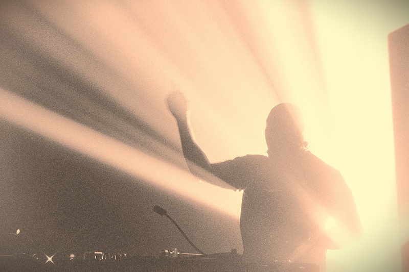 Archivarbeit für Fuse: 30 Years of Making Noise